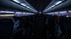 Jeste li ikada primijetili da se svjetla ugase neposredno prije polijetanja? Pravi razlog će vas iznenaditi.