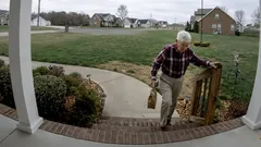 78-godišnji muškarac je iz nužde dostavljao obroke – prikupljen je milijun dolara kako bi se mogao umiroviti